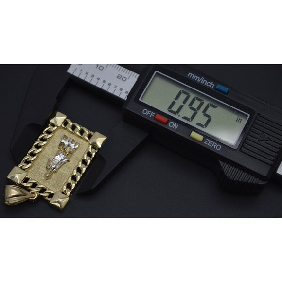 Real Solid 10K Yellow Gold Saint Lazarus Medallion Diamond Cut Pendant 6.0gr - Picture 6 of 8